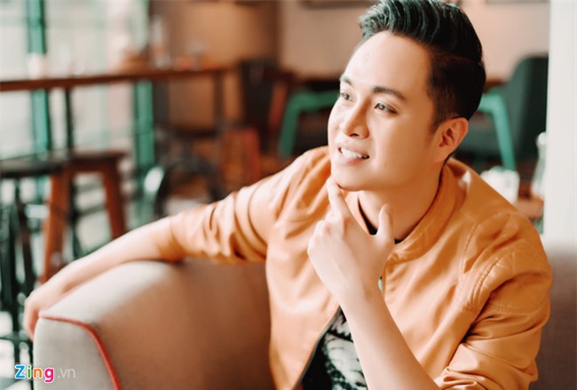 Nhat Tinh Anh cuoi co gai da ly hon va co 2 con rieng hinh anh 4