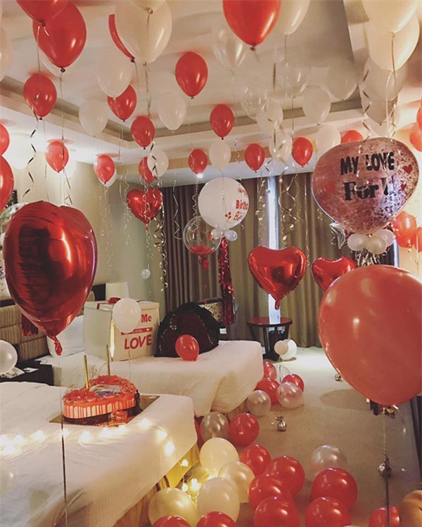 hotgirl 4 nam yeu tang 1000 bong hong, bau 9 thang lam sinh nhat “khung” cho chang xong moi di de - 3