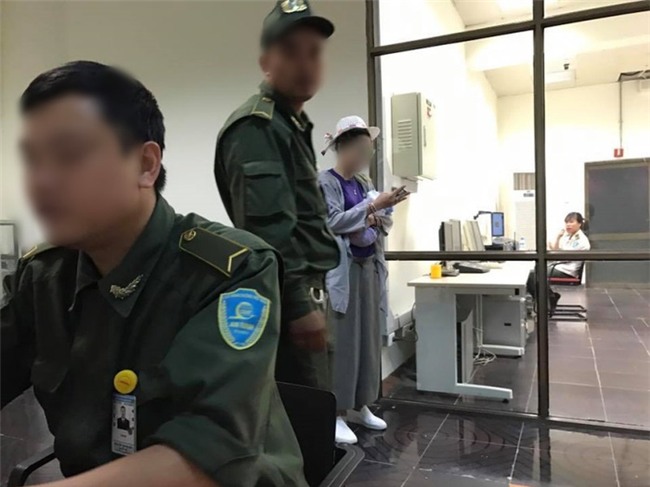 Hot girl Bella bị an ninh sân bay Nội Bài giữ lại vì mang theo... súng giả - Ảnh 3.