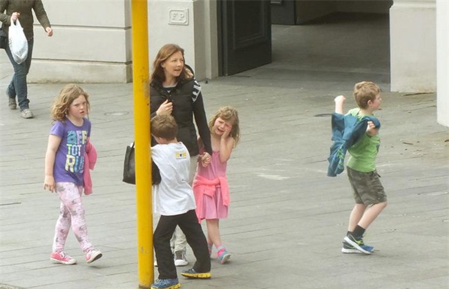 Chuyện ông bố được khai sáng nhờ học hỏi 3 phương châm nuôi dạy con của mẹ Pháp - Ảnh 1.