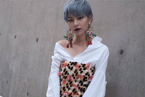 Son môi, đã không đậm thì thôi, một khi đã đậm là phải thâm xì như các người đẹp Việt mới nổi - Ảnh 18.