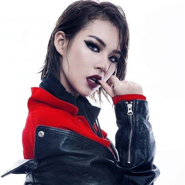 Son môi, đã không đậm thì thôi, một khi đã đậm là phải thâm xì như các người đẹp Việt mới nổi - Ảnh 19.