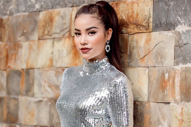 Son môi, đã không đậm thì thôi, một khi đã đậm là phải thâm xì như các người đẹp Việt mới nổi - Ảnh 2.