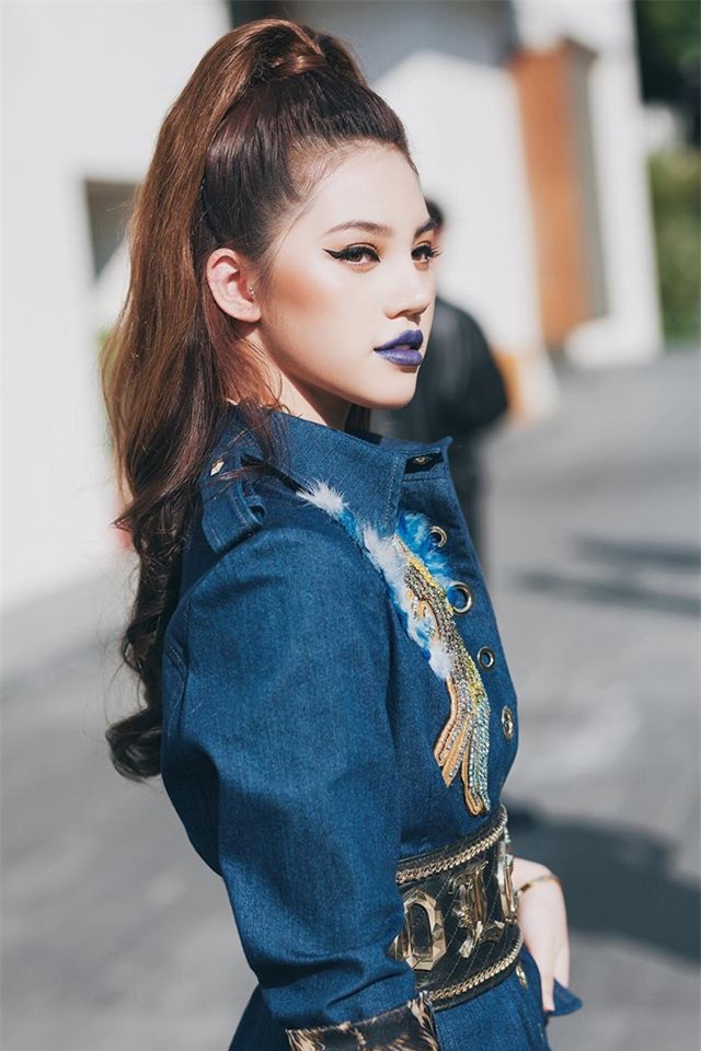 Son môi, đã không đậm thì thôi, một khi đã đậm là phải thâm xì như các người đẹp Việt mới nổi - Ảnh 20.