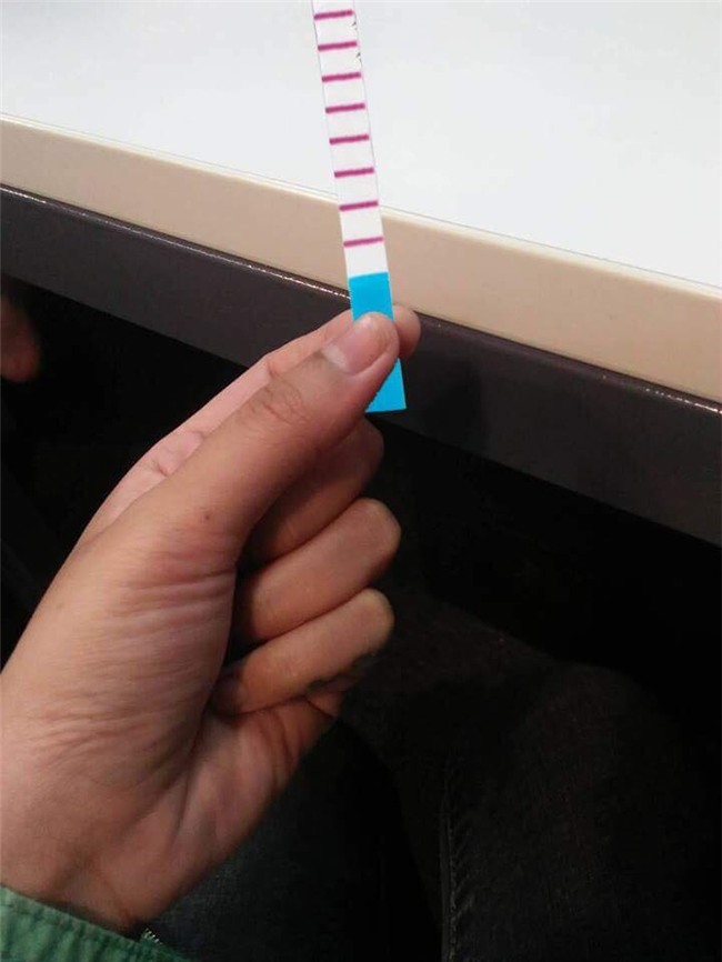 muon niu keo ban trai, co gai len mang nho chinh anh “que thu thai 2 vach” va cai ket khong the ngo - 7