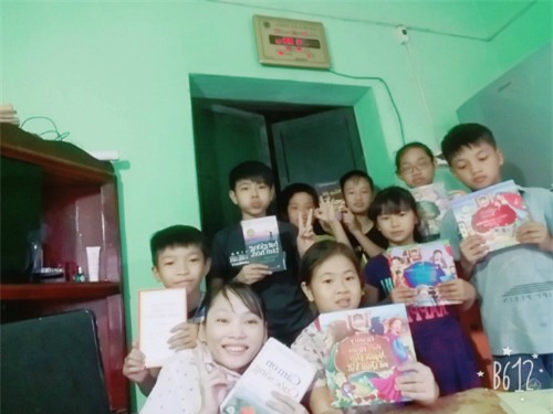 co gai xuong thuy tinh 27 tuoi, nang 15kg va hanh trinh hon 10 nam day hoc mien phi - 5