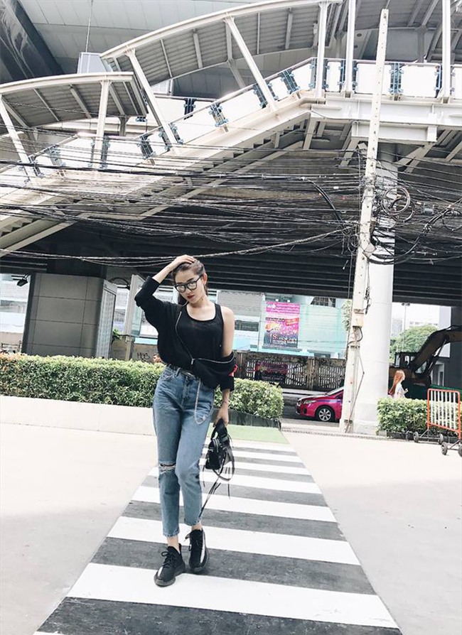 Hà Hồ và tình mới của Cường Đô la cùng mặc áo phông trắng, ai phong cách hơn ai - Ảnh 14.