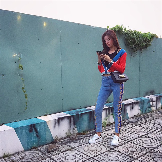 Hà Hồ và tình mới của Cường Đô la cùng mặc áo phông trắng, ai phong cách hơn ai - Ảnh 19.