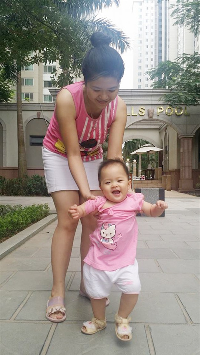 Cô chủ sống ở chung cư cao cấp khổ vì osin đánh con, cho ăn kiểu mớm mồi, trốn việc đi gom đồng nát - Ảnh 1.