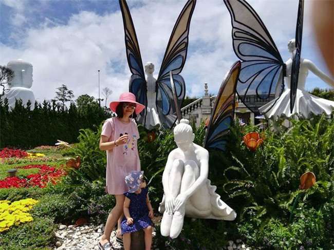 Cô chủ sống ở chung cư cao cấp khổ vì osin đánh con, cho ăn kiểu mớm mồi, trốn việc đi gom đồng nát - Ảnh 6.