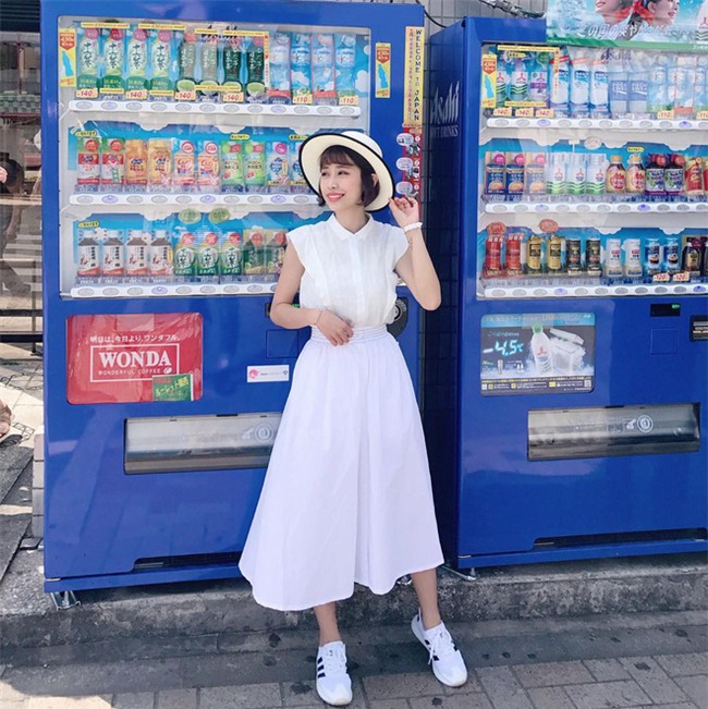 Trang phục trắng tưởng đơn giản nhưng cũng là thứ dễ phản chủ nhất trên đời - Ảnh 4.