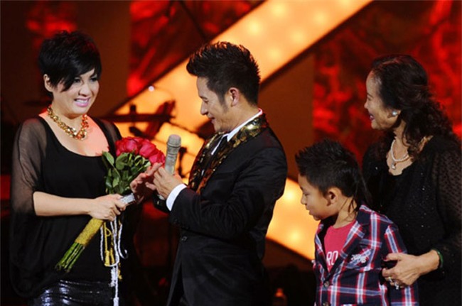 tai sac 2 nguoi dep tung 