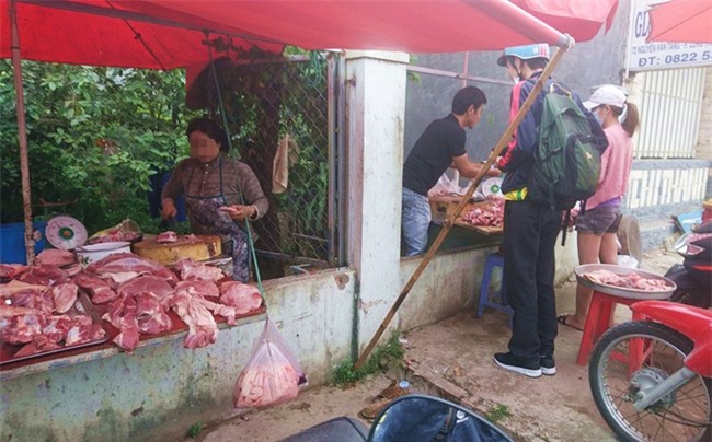 Thực hư chuyện thịt heo 100.000/3kg bán tràn lan khắp lề đường Sài Gòn - Ảnh 10.