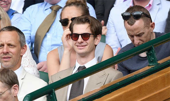 Dan khach VIP chung kien Federer lap chien cong vi dai hinh anh 9