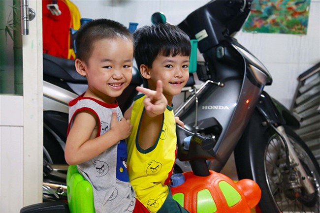 sau 4 nam gap lai nhung dua tre trong ca sinh 5 dau tien tai viet nam - 3