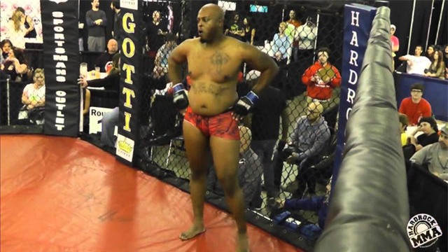 Võ sĩ Donshay White qua đời trên sàn MMA