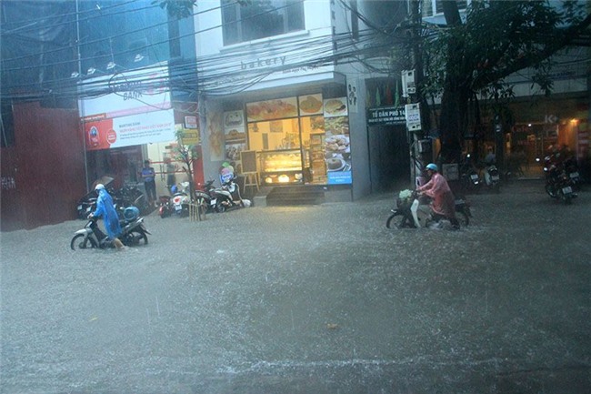 Áp thấp nhiệt đới, Tin bão mới nhất, Cơn bão số 2, mưa lớn, ngập Hà Nội