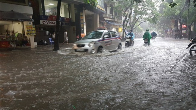 Áp thấp nhiệt đới, Tin bão mới nhất, Cơn bão số 2, mưa lớn, ngập Hà Nội