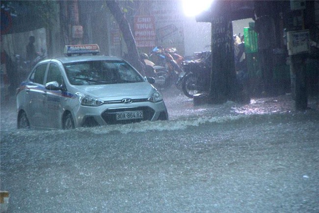 Áp thấp nhiệt đới, Tin bão mới nhất, Cơn bão số 2, mưa lớn, ngập Hà Nội