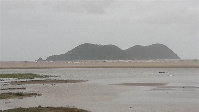 
Đảo Ngư - nơi tàu chở than Quảng Ninh bị chìm, làm 13 người mất tích.
