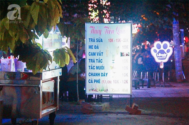 Cận cảnh phố ẩm thực đầu tiên ở Sài Gòn khiến giới trẻ phát cuồng - Ảnh 12.