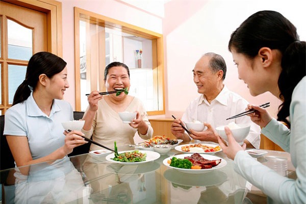 Nữ sinh năm 2 kể chuyện lần đầu ra mắt nhà người yêu “ai đọc cũng muốn bùng cháy” - Ảnh 1.