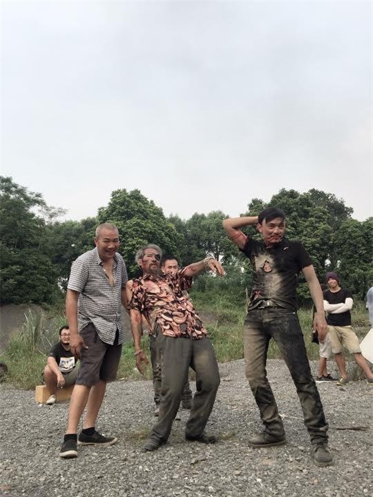 anh hau truong hai het nac cua dan dien vien phim 