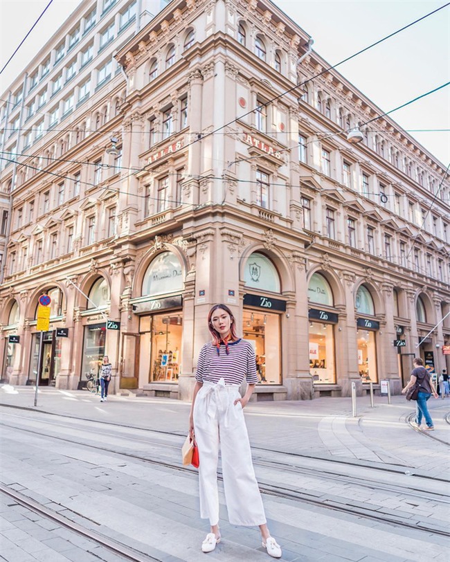 Diện đồ bánh bèo mà vẫn đẹp chất ngất như các quý cô châu Á thì ai chẳng muốn - Ảnh 13.