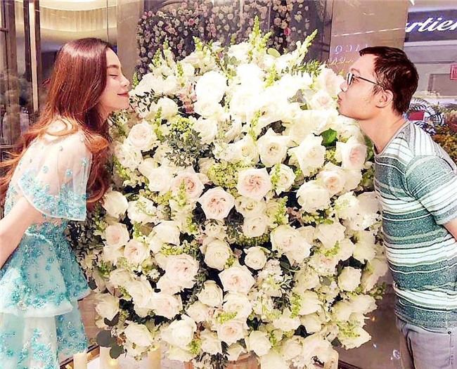 Chang trai che anh hai huoc cung Ho Ngoc Ha di khap the gian hinh anh 13