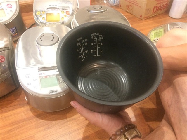 Ruột nặng và dày nhưng nhiều cái đã bị xước