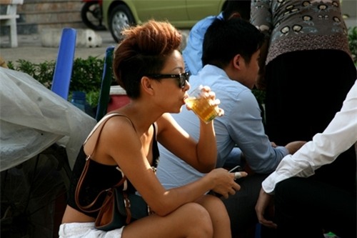 kiem tien ty, hoai linh va sao viet van nghien tra da via he hinh anh 4