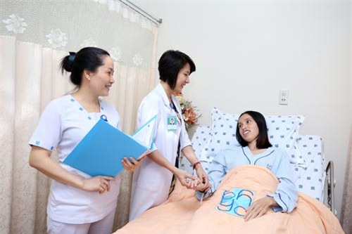 sut 13kg khi thai 27 tuan vi can benh quai ac, me bau quyet hi sinh minh de con chao doi khoe manh - 2