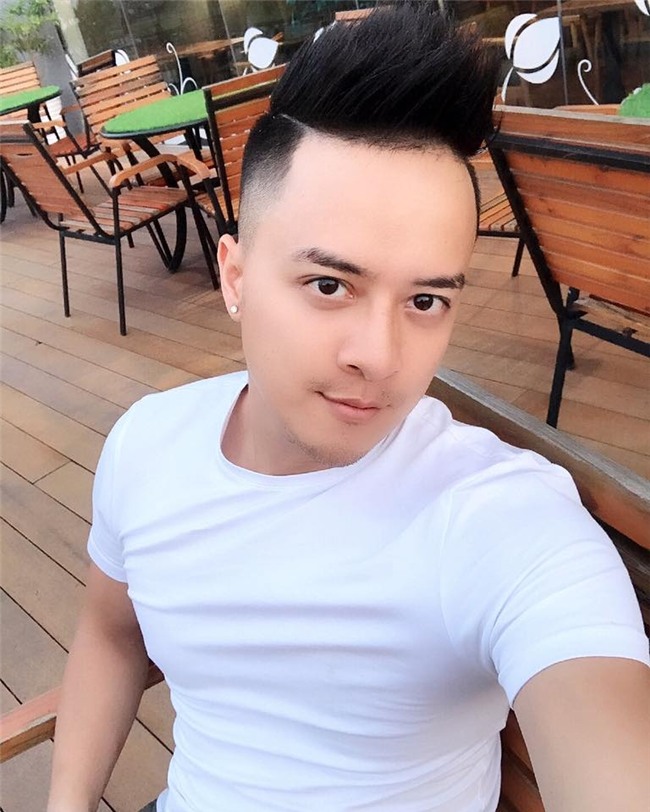 ca si cao thai son nhap vien phau thuat tay, fan lo lang hinh anh 7