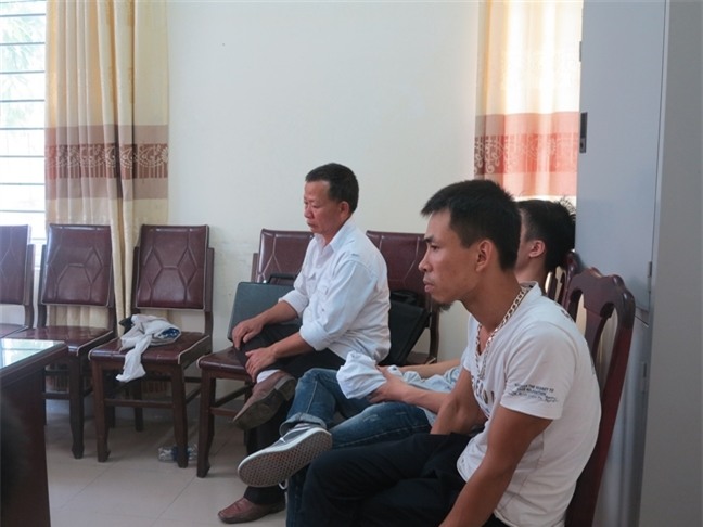 Vụ chìm tàu ở Nghệ An: Biển lặng rồi, về với mẹ con em đi anh - Ảnh 5.