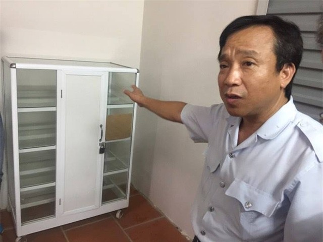 Ông Lưu Văn Quân cho biết chiếc tủ tại nhà bà Hiền từng được đựng thuốc để bán