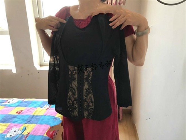 Giấu chồng chi hơn 500 triệu đồng mua đồ lót thần thánh, người phụ nữ nhận cái kết không thể đắng hơn - Ảnh 2.