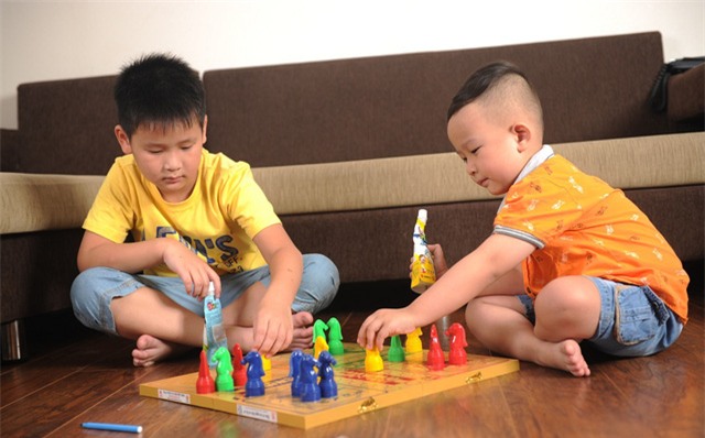 Bố mẹ ơi, đừng quên giúp con học cách… tự giác! - Ảnh 2.