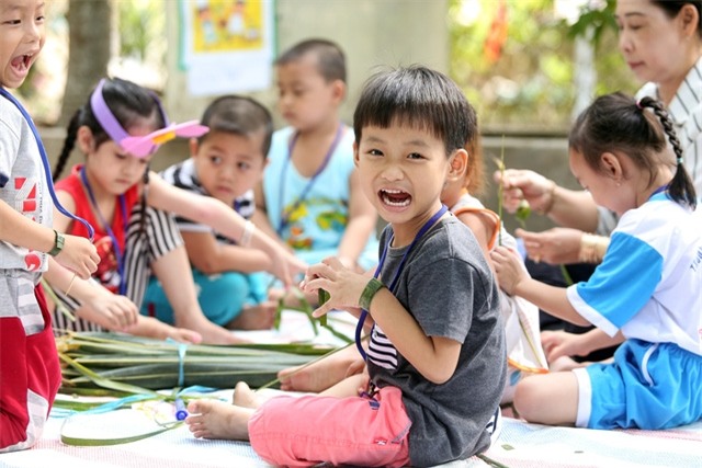 Phụ huynh cũng sợ lớp đông, con chỉ được học kiểu “cưỡi ngựa xem hoa” (ảnh minh họa)