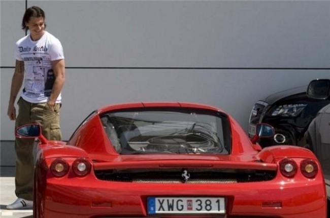 Zlatan Ibrahimovic tau sieu xe trieu do LaFerrari hinh anh 5