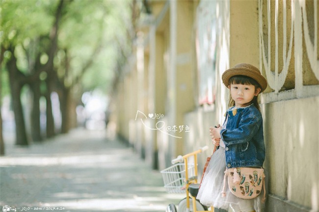 Bé gái 3 tuổi vụt sáng thành ngôi sao mạng xã hội sau khi bố khoe hàng trăm bức ảnh chụp con gái - Ảnh 19.