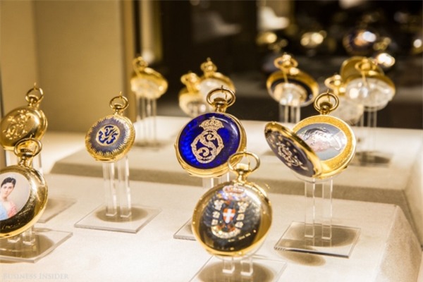 Bao tang trung bay dong ho Thuy Si nha giau nop ho so moi duoc mua hinh anh 11