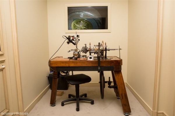 Bao tang trung bay dong ho Thuy Si nha giau nop ho so moi duoc mua hinh anh 17