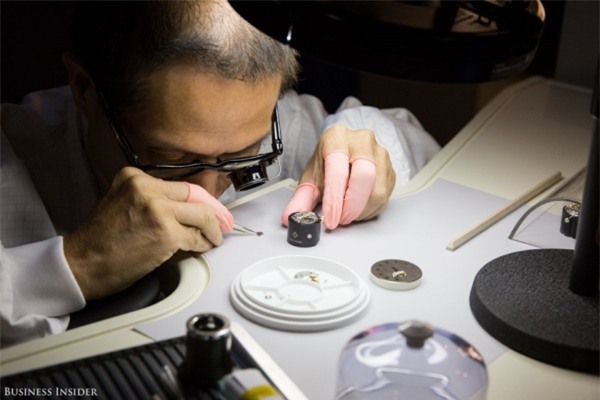 Bao tang trung bay dong ho Thuy Si nha giau nop ho so moi duoc mua hinh anh 19