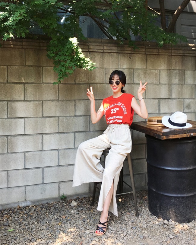 Chẳng hiểu sao nhưng năm nay, quần xẻ tứ tung lại được lăng xê nhiệt tình! - Ảnh 9.