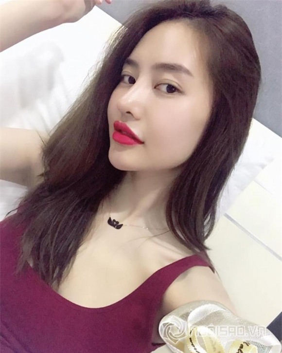 Linh Chi, Linh Chi bị ném đá, người mẫu Linh Chi