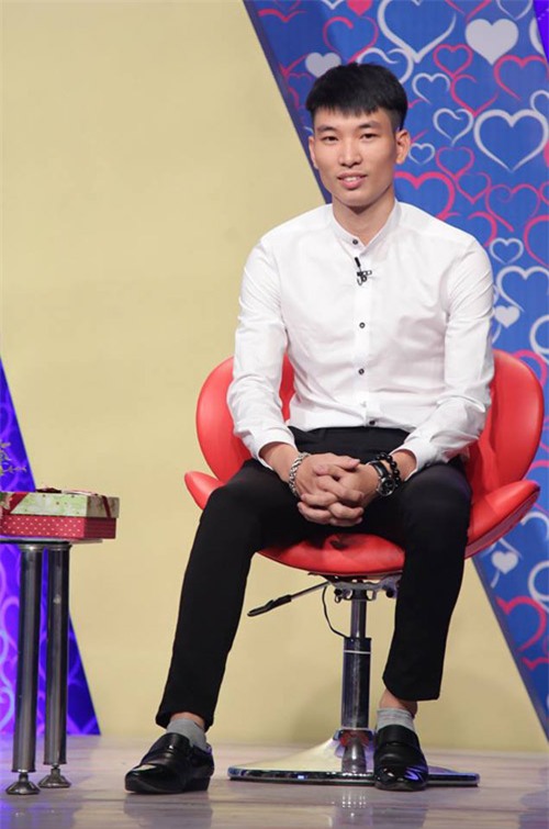 trai dam nam dinh "thoat e" nho tu tay may ao tang ban gai - 1