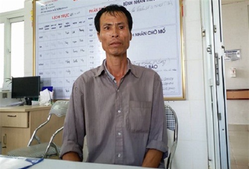 2 nguoi phu nu bi danh vi nghi bat coc tre con: "toi bang hoang khi ho bao vo bi danh chet roi" - 1