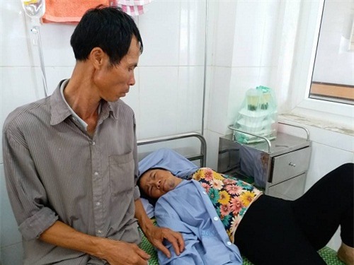 2 nguoi phu nu bi danh vi nghi bat coc tre con: "toi bang hoang khi ho bao vo bi danh chet roi" - 2