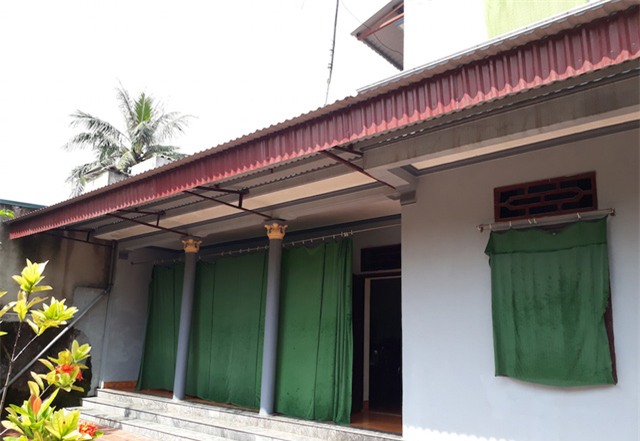 Căn nhà nhỏ nơi Dũng và mẹ sinh sống ở quê nhà với biết bao kỷ niệm.