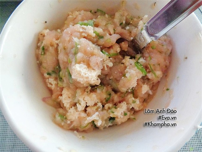 me lam dau hu nhoi thit chien gion, nhin thoi da 'chay nuoc mieng' - 6